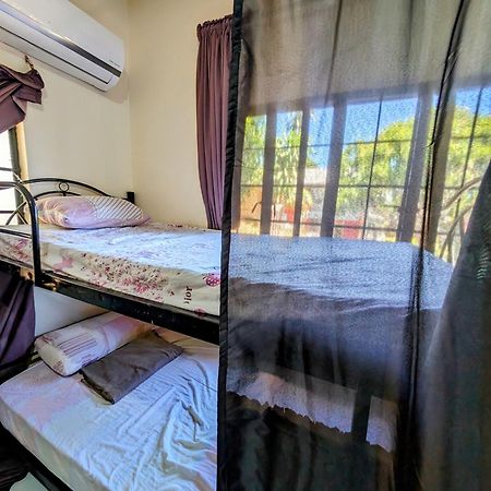 Screaming Gecko Hostel バスアンガ エクステリア 写真