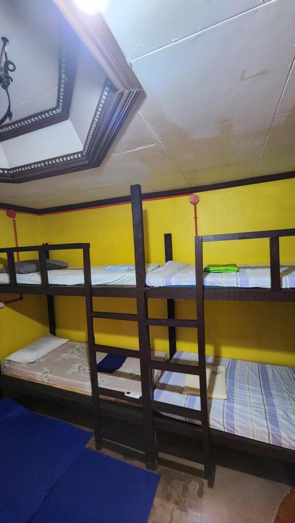 Screaming Gecko Hostel バスアンガ エクステリア 写真